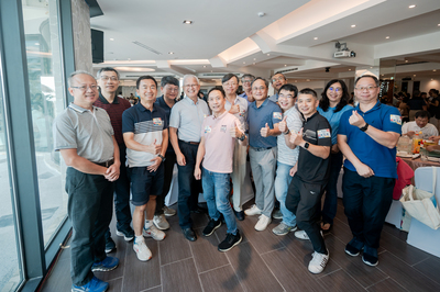 300校友齊聚西子灣 中山大學「畢業30回娘家」溫馨相聚圖片(另開新視窗)