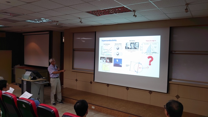 高雄中學物理實驗研究社和台南女中科學研究社Visit: 20200812Image