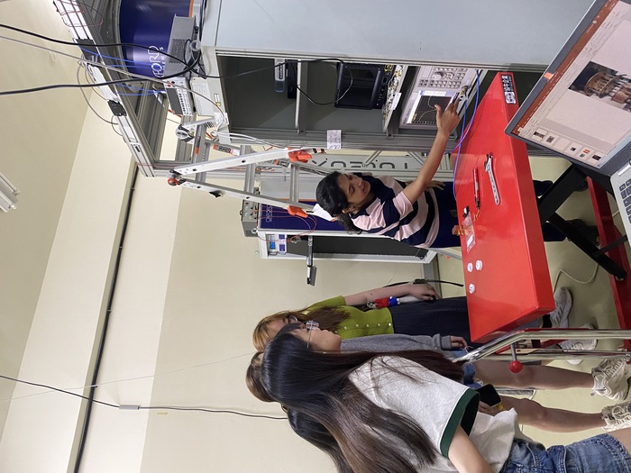 20250606香港城市大學物理系來訪圖片